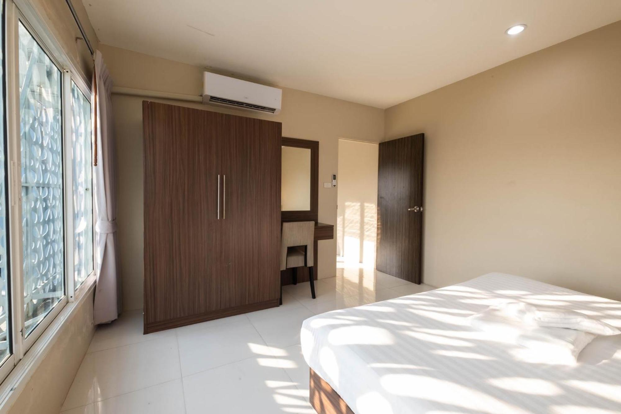 Khao Rang Place Phuket Exterior foto